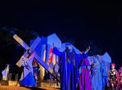 Paixão de Cristo de Arapiraca reúne centenas de pessoas e emociona público na primeira noite