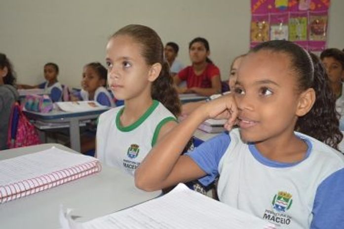 Semed realiza matrículas para crianças do Residencial Maceió I na segunda-feira