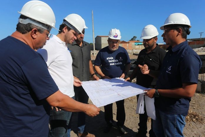 Semana da República: Prefeito Cacau vistoria obras do município e participa do lançamento da Delegacia Móvel, na Massagueira