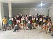 Prefeitura de Maceió realiza oficina de Páscoa com materiais recicláveis em Cruz das Almas