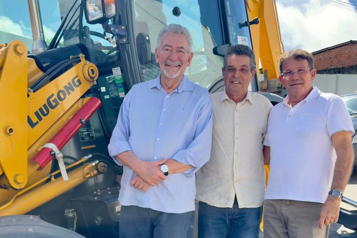 Deputado Paulão destina investimentos para saúde, infraestrutura e agricultura familiar de Branquinha