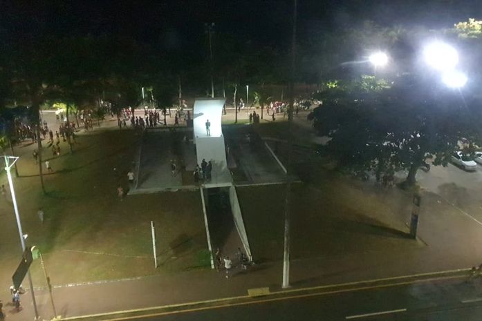Luau termina com correria e gritos na orla de Maceió; veja imagens