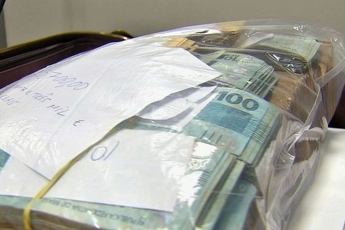 Quadrilha teria aplicado um golpe de R$ 430 milhões contra os cofres públicos, através de sonegação de impostos, segundo investigações.