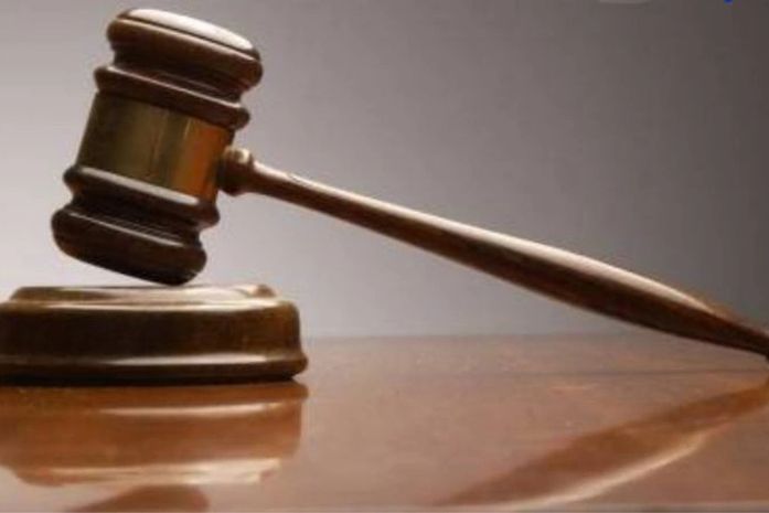 Mulher acusada de mandar matar homem contratado para assassinar esposo é condenada a dez anos