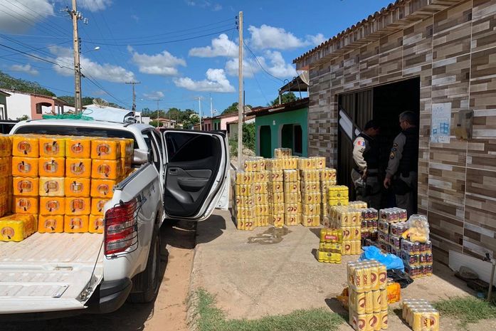 Centenas de bebidas alcoólicas fora do prazo de validade são apreendidas pelo MP