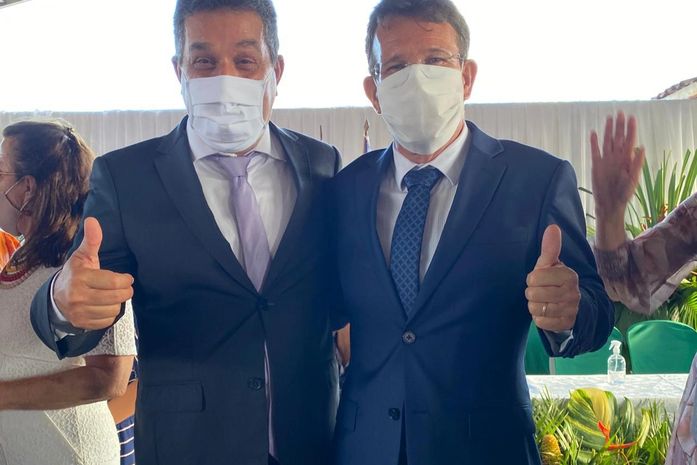 Neno Freitas é empossado prefeito por Branquinha
