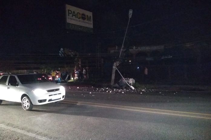 Acidente aconteceu na Via Expressa, próximo a entrada do bairro do Benedito Bentes.