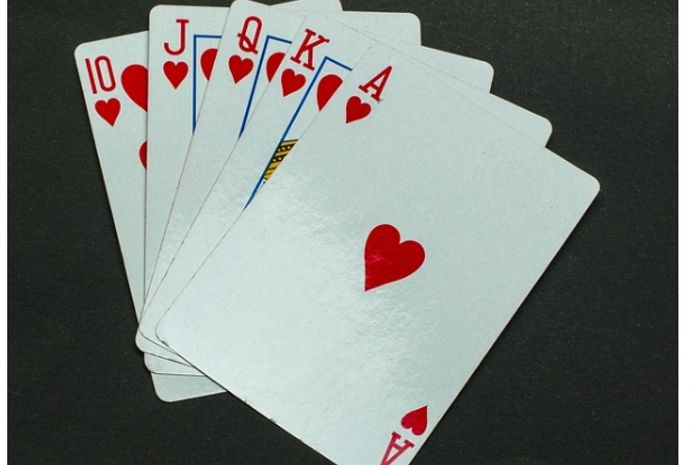 O que é Blackjack? Entenda como é esse jogo de cartas