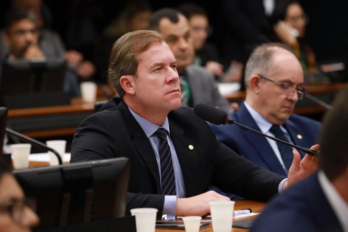 Marx vota em favor e articula PP por aprovação de projeto que pune escolas que recusarem a matrícula de alunos, inclusive deficientes