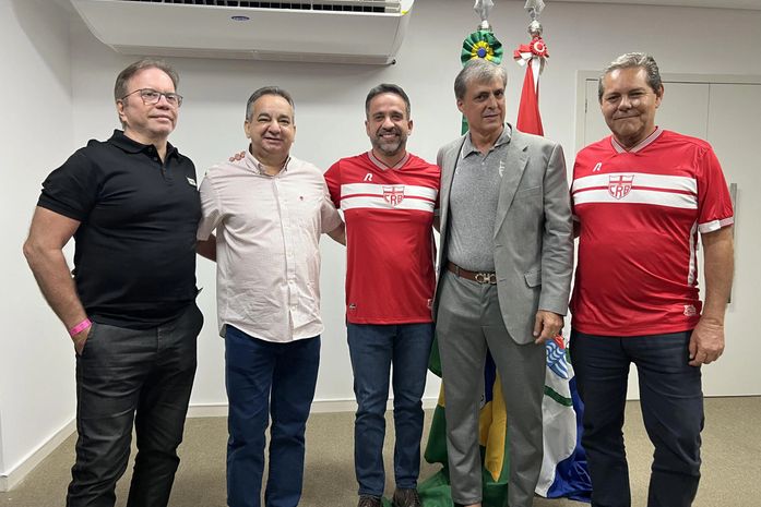 Governador anuncia investimento de quase R$ 6 milhões para os clubes de futebol de Alagoas