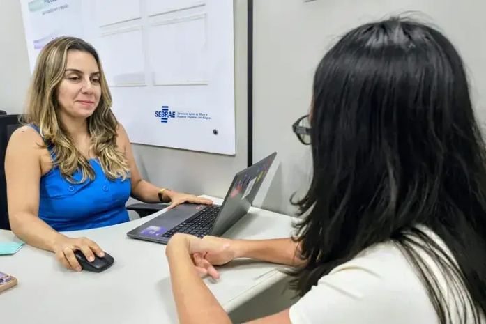 Microempreendedores têm até esta sexta (30) para regularizar negócios e garantir permanência no Simples Nacional