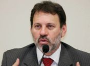 Em Maceió, Delúbio Soares lança revista e debate sobre política, justiça e 'mensalão do PT'