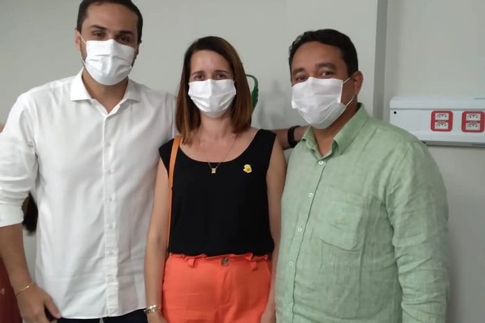 Presidente do Cosems conhece serviços de  hospital de referência do alto sertão