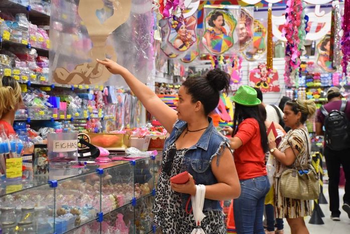 Carnaval: confira os horários de funcionamento das lojas do Centro, shoppings e supermercados
