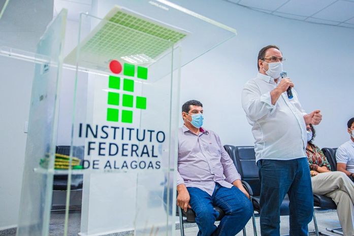 Prefeito Luciano parabeniza Ifal pela implantação do Espaço 4.0