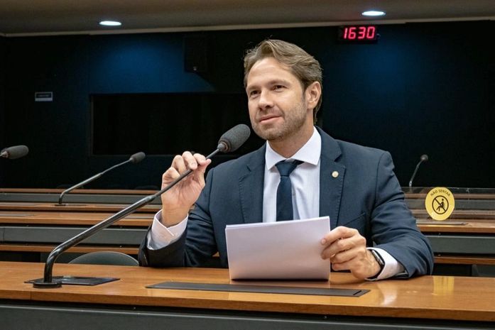 Pedro Vilela diz que proibição da ANAC prejudica economia alagoana e exige explicações do governo federal