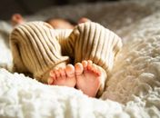 Mulher é presa suspeita de enterrar filho recém-nascido vivo em Goiás