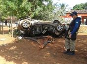 Médica perde o controle do veículo e capota na BR 316