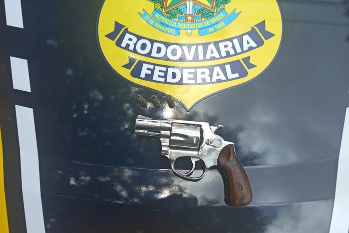 PRF em Alagoas prende homem por porte ilegal de arma em Rio Largo