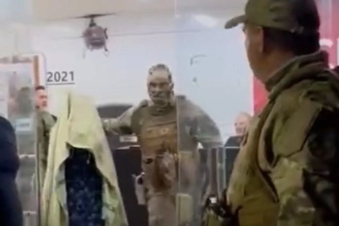 Após confessar crime, mãe de bebê morta em Novo Lino é transferida para Maceió; veja vídeo