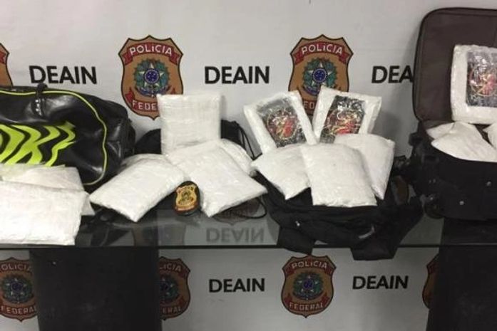 PF apreende cerca de 20 kg de cocaína no Rio.