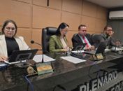 Câmara de Arapiraca celebra protagonismo feminino em sessão marcada por homenagens