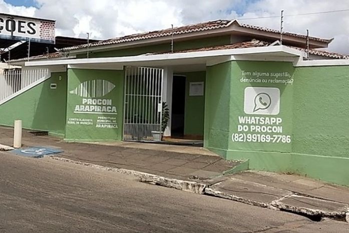 Procon Arapiraca orienta população sobre cuidados com golpes virtuais