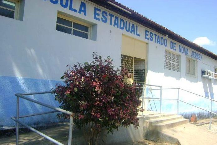 Decisão sai hoje:fecha ou não Escola Nova Jersey
