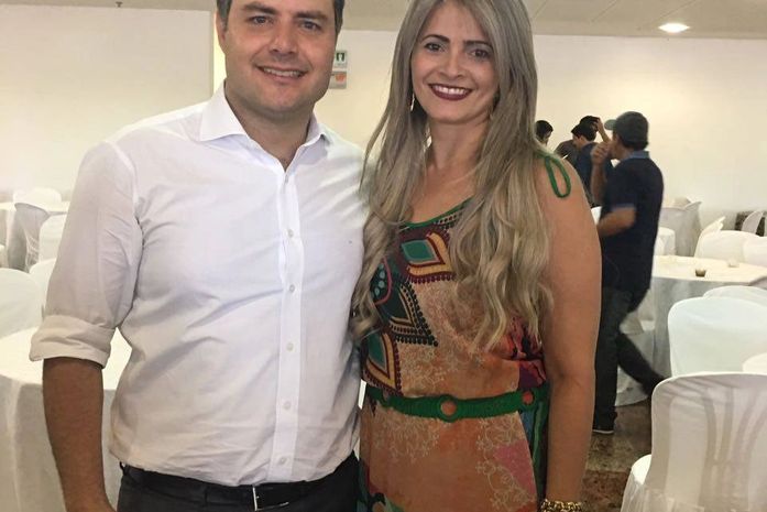 Paula Santa Rosa, de Belém, ao lado do governador.
