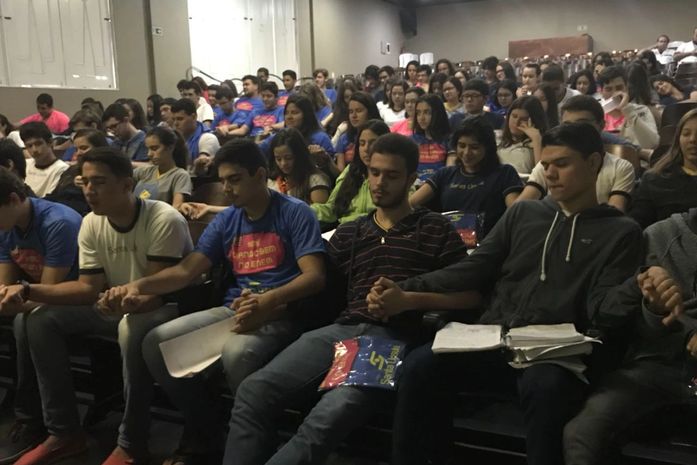 Estudantes