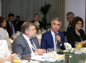 No RJ, Rafael Brito participa de seminário que discute o papel transformador da educação 