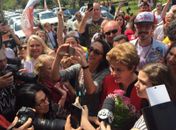 Dilma vota em candidato petista na Zona Sul de Porto Alegre