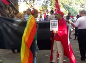 Militantes pró-Lula colocam fogo em pneus e interditam uma das principais vias de Maceió