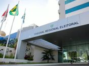 Justiça condena prefeito por propaganda antecipada com adesivaço e distribuição de máscaras