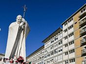 Papa Francisco dormiu a noite toda e mantém seu repouso, informa sala de Imprensa do Vaticano