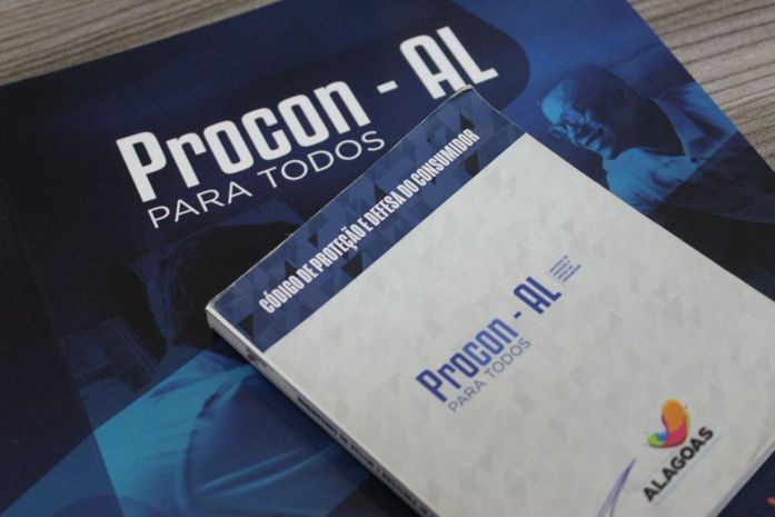 Procon/AL aplica multa de R$ 29 mil após reajuste de quase 50% em plano de saúde de idoso