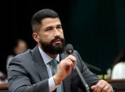 “Quem ameaça a sociedade não merece benefícios”, diz Fabio Costa sobre morte de delegado em SP