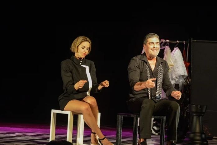 Com Bianca Rinaldi e Junno Andrade, “Casa, Comida e Alma Lavada” retrata com humor e emoção os altos e baixos da vida a dois