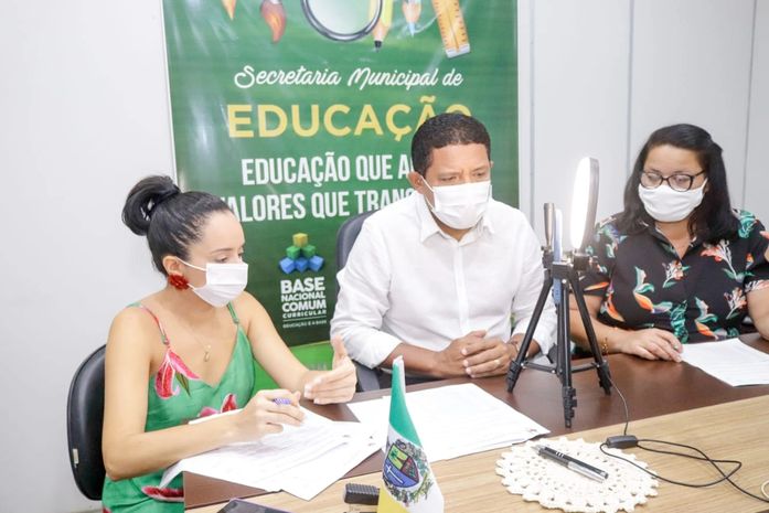 Prefeitura de Palmeira convoca aprovados em Concurso Público