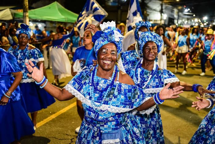 Beija-Flor de Nilópolis anima o Réveillon de Maceió em apresentação especial