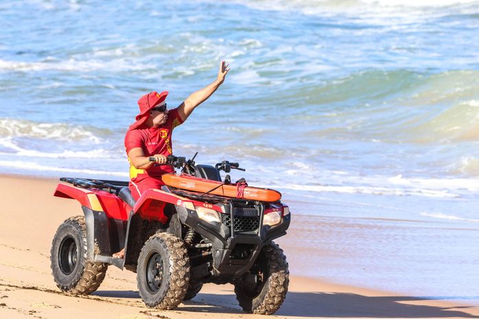 Dois turistas são resgatados após afogamento em praia do Litoral Sul de AL