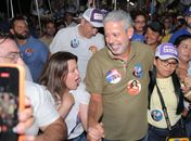 Junqueiro abraça Arthur Lira em grande caminhada: “Depois de Benedito de Lira, esta terra voltará a ter um senador”