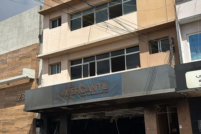 Vídeo: PC investiga incêndio criminoso em instituição financeira de Arapiraca; suspeito foi identificado por câmeras de segurança