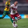 Douglas Baggio em ação pelo CRB