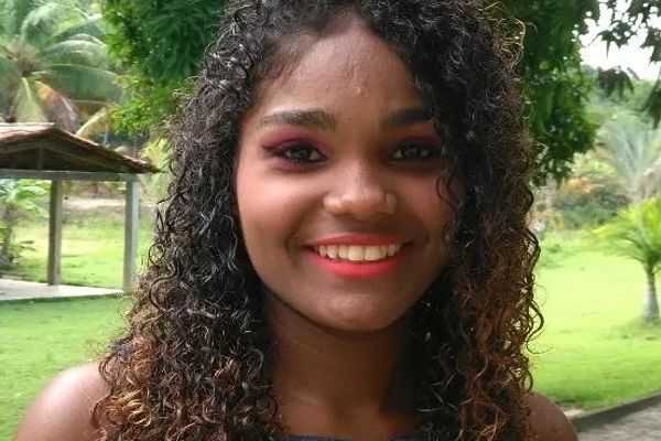 Stefanny está mudando nossa história,como a primeira universitária da ...
