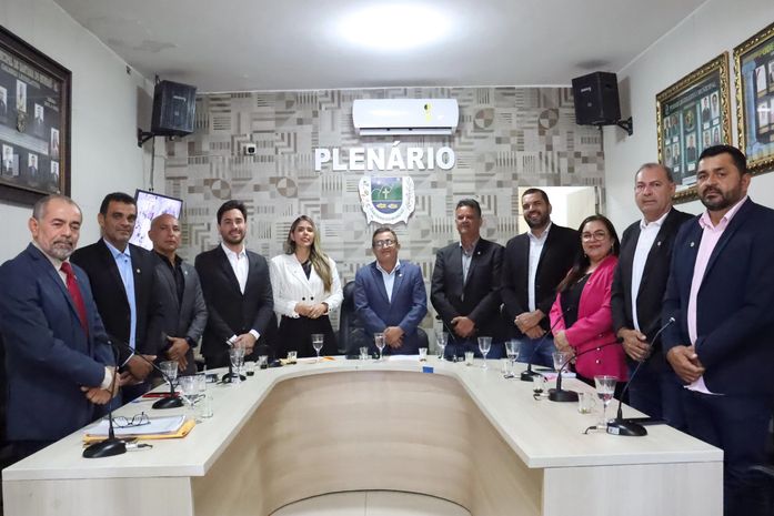 Prefeito de Santana do Mundaú participa de sessão de abertura dos trabalhos legislativos na Câmara de Vereadores