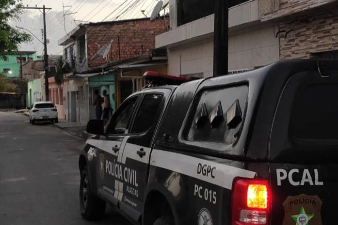 Criminosos fazem pessoas a saírem de suas casas para espaço de venda de drogas