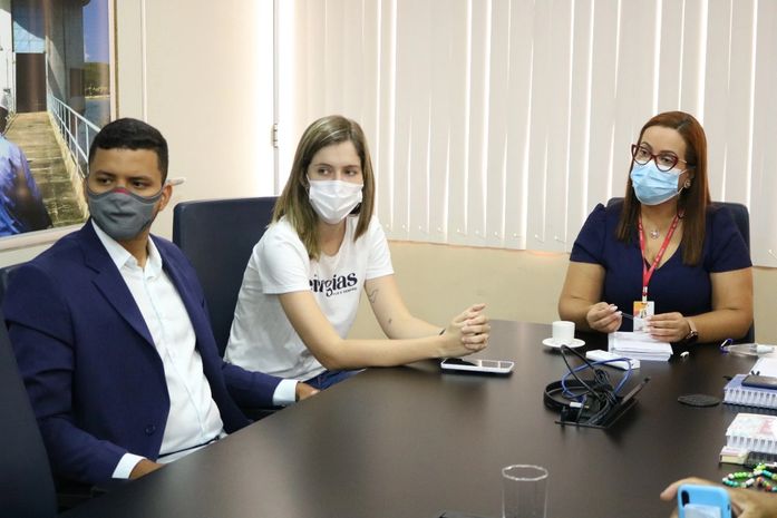 "Trabalhadores não podem ser responsabilizados", afirma Cibele Moura em reunião com Arsal