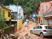 Seguradoras já resgataram 3 mil veículos no litoral norte paulista