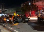 Colisão entre dois carros deixa mulher presa às ferragens na Serraria, em Maceió